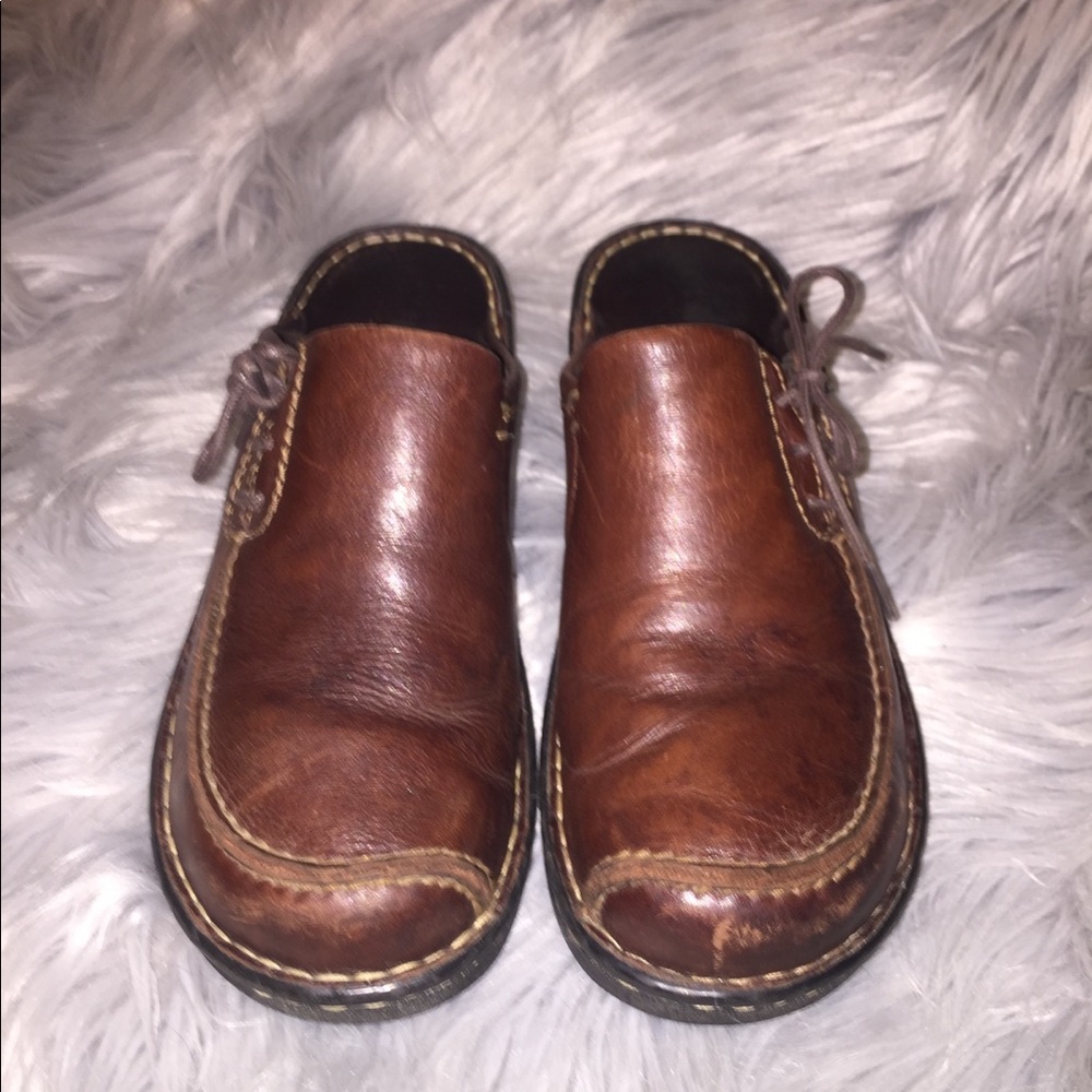 Eastland side on clogs